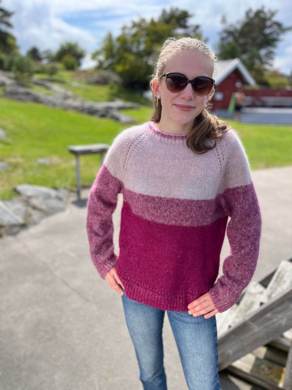 Sjursø-genser, rosa (strikkekappe)