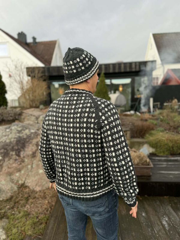 Lue til Is-genser (strikkepakke)