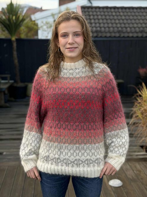 Hovedbilde Madr-genser - Ferdigstrikka