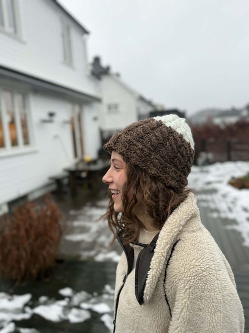 Hovedbilde Lund-lue i Rauma VAMS (strikkepakke)