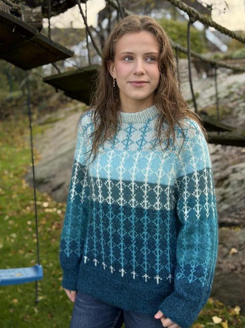 Hovedbilde Ty-genser - Ferdigstrikka