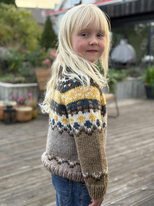 Hovedbilde Helgholm-genser - Ferdigstrikka